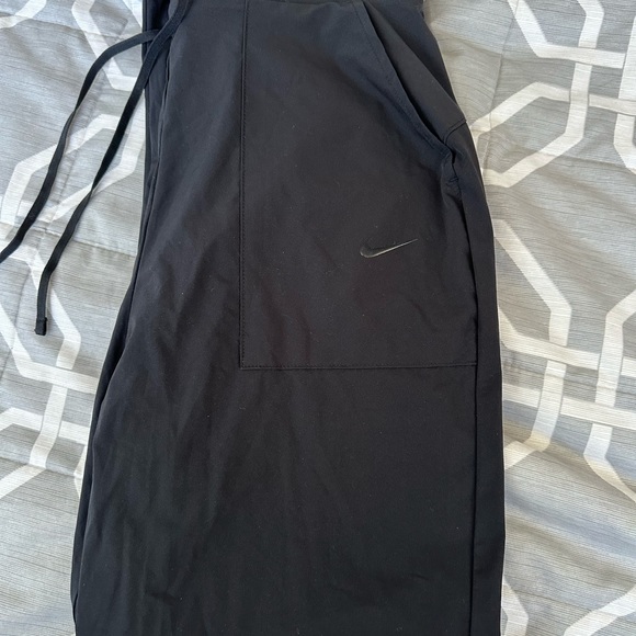 Nike Dri-fit Pants - Picture 3 of 4